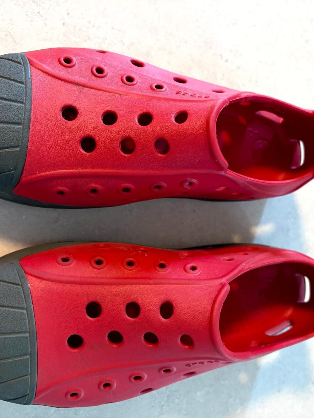 Kids Crocs Slip On Water shoes Red size J2